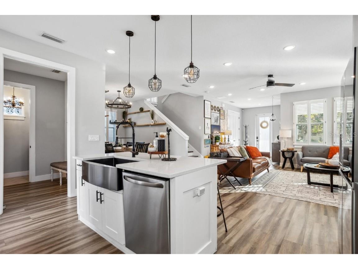 4015 10th Avenue N Saint Petersburg FL 33713 TB8368285 image12