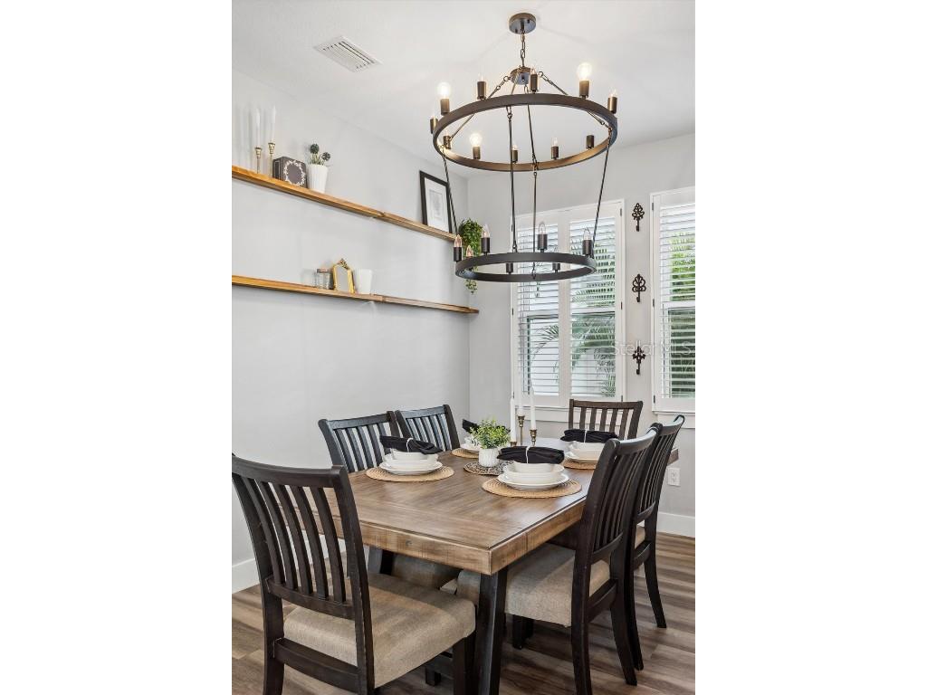 4015 10th Avenue N Saint Petersburg FL 33713 TB8368285 image14