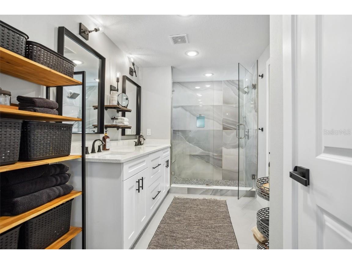 4015 10th Avenue N Saint Petersburg FL 33713 TB8368285 image28