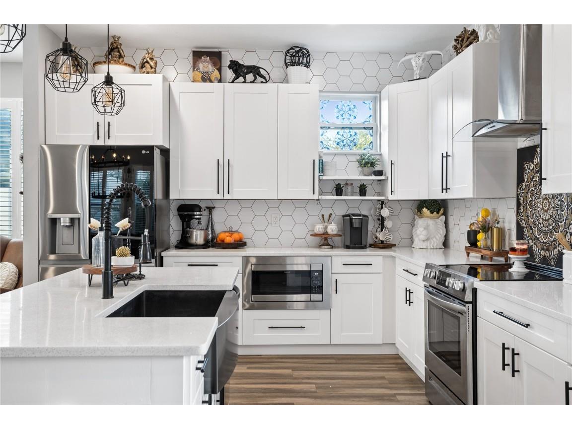 4015 10th Avenue N Saint Petersburg FL 33713 TB8368285 image3