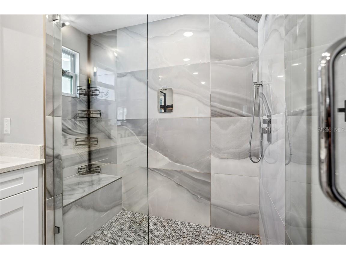 4015 10th Avenue N Saint Petersburg FL 33713 TB8368285 image30