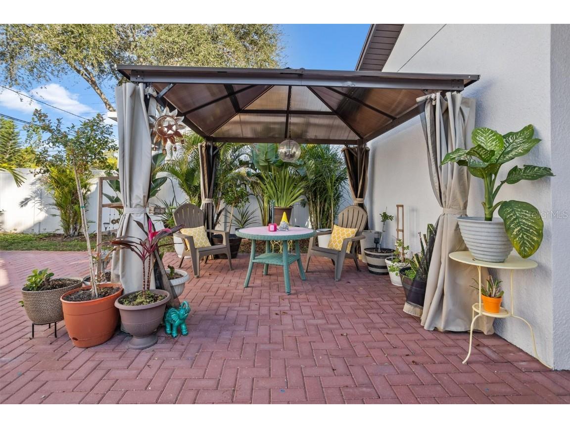 4015 10th Avenue N Saint Petersburg FL 33713 TB8368285 image37