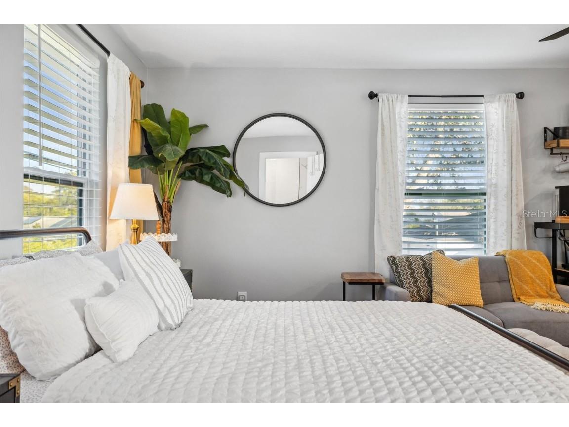 4015 10th Avenue N Saint Petersburg FL 33713 TB8368285 image44