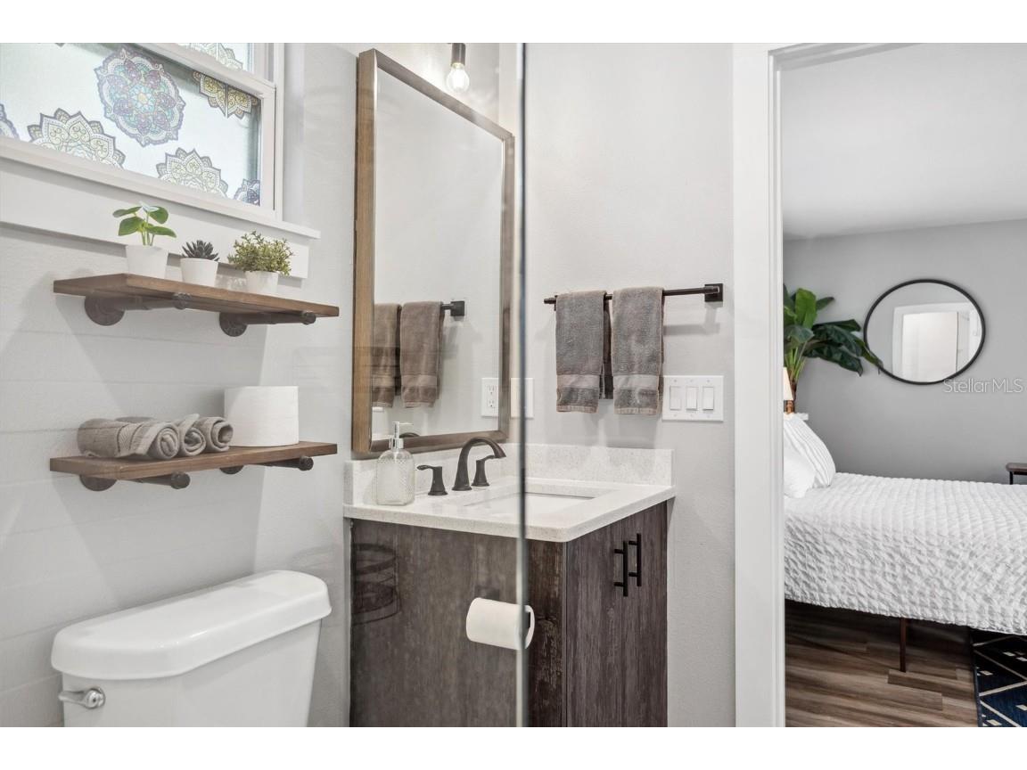 4015 10th Avenue N Saint Petersburg FL 33713 TB8368285 image47