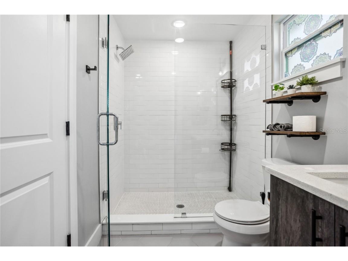 4015 10th Avenue N Saint Petersburg FL 33713 TB8368285 image48