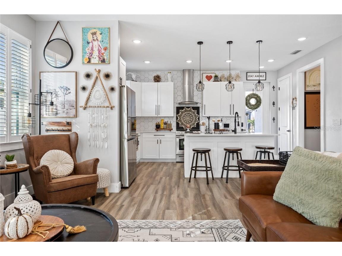 4015 10th Avenue N Saint Petersburg FL 33713 TB8368285 image8