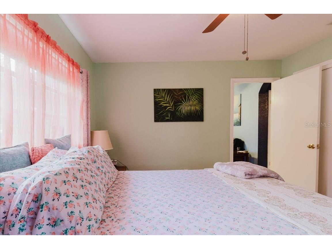 4015 Asbury Place Sarasota FL 34233 A4654008 image18