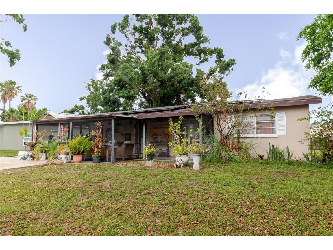 4015 Asbury Place Sarasota FL 34233 A4654008 image2