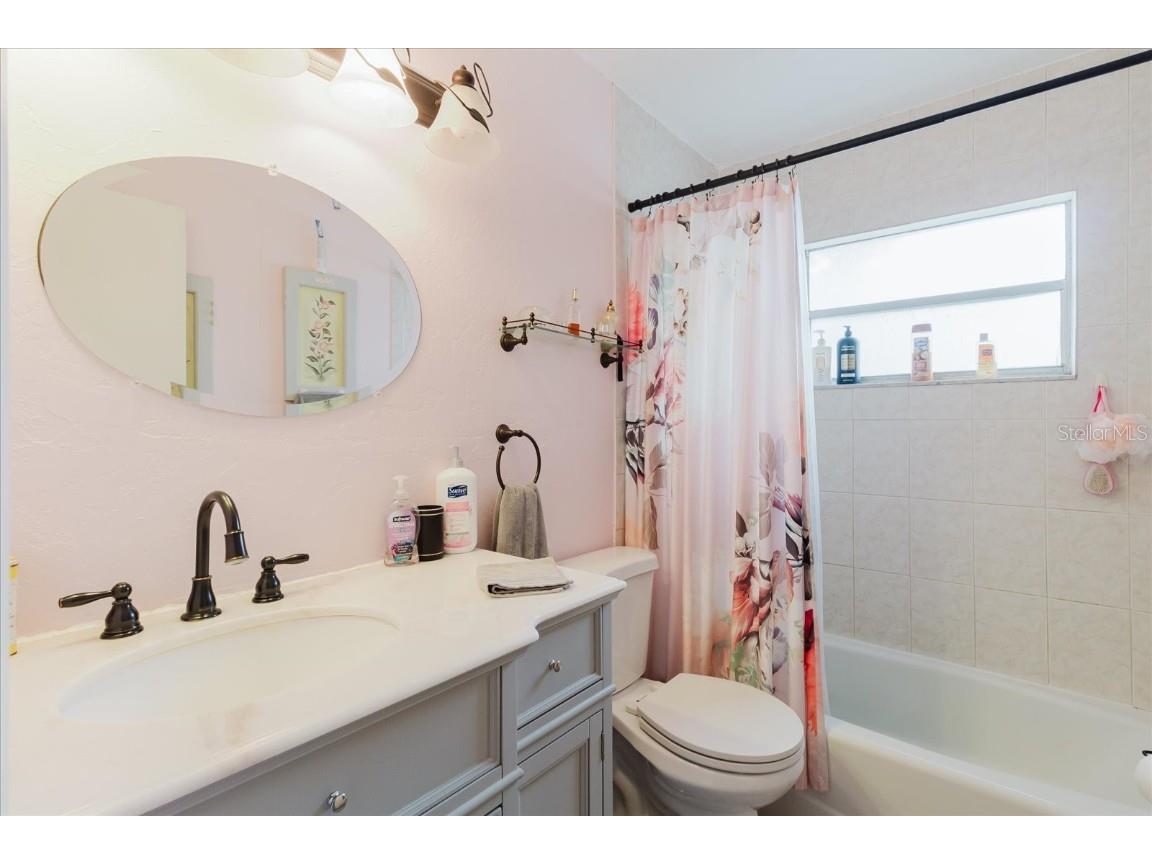 4015 Asbury Place Sarasota FL 34233 A4654008 image25