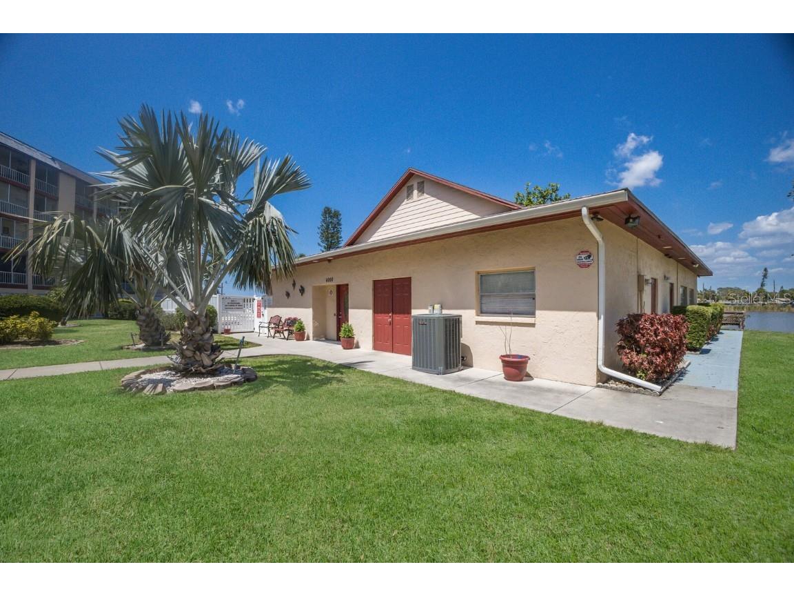 4015 Lake Bayshore Drive #108 Bradenton FL 34205 A4651331 image29