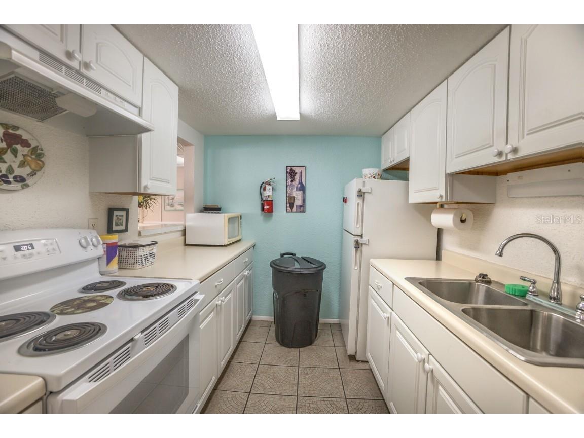 4015 Lake Bayshore Drive #108 Bradenton FL 34205 A4651331 image31