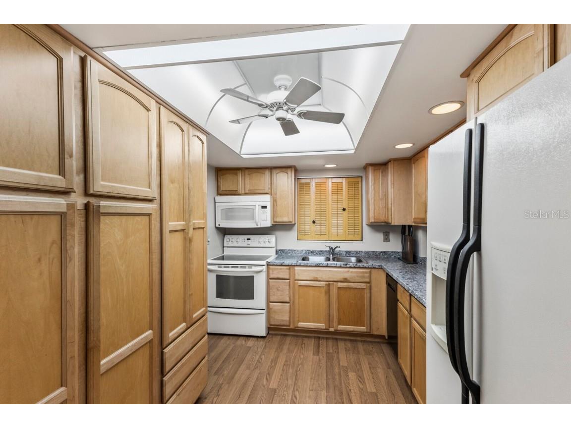 4015 Lake Bayshore Drive #108 Bradenton FL 34205 A4651331 image7