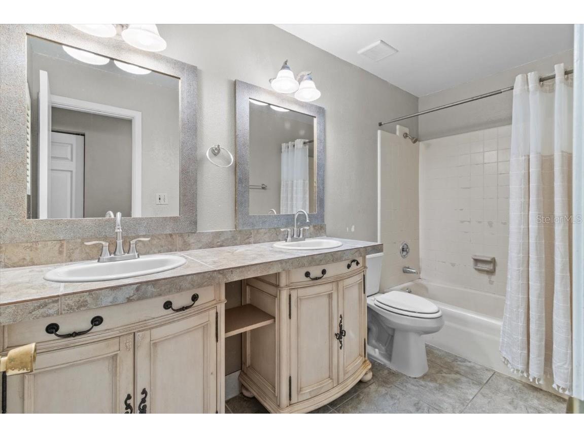 4015 SE 15th Street Ocala FL 34471 OM706468 image23