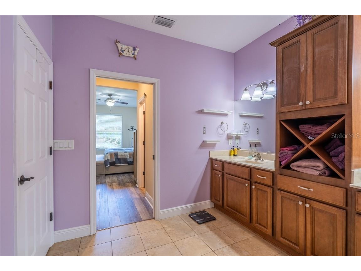 4015 SE 22nd Street Ocala FL 34471 OM702618 image25