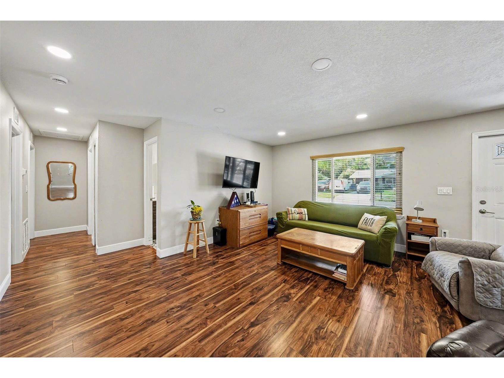 4015 W Land Avenue Tampa FL 33616 TB8497662 image6