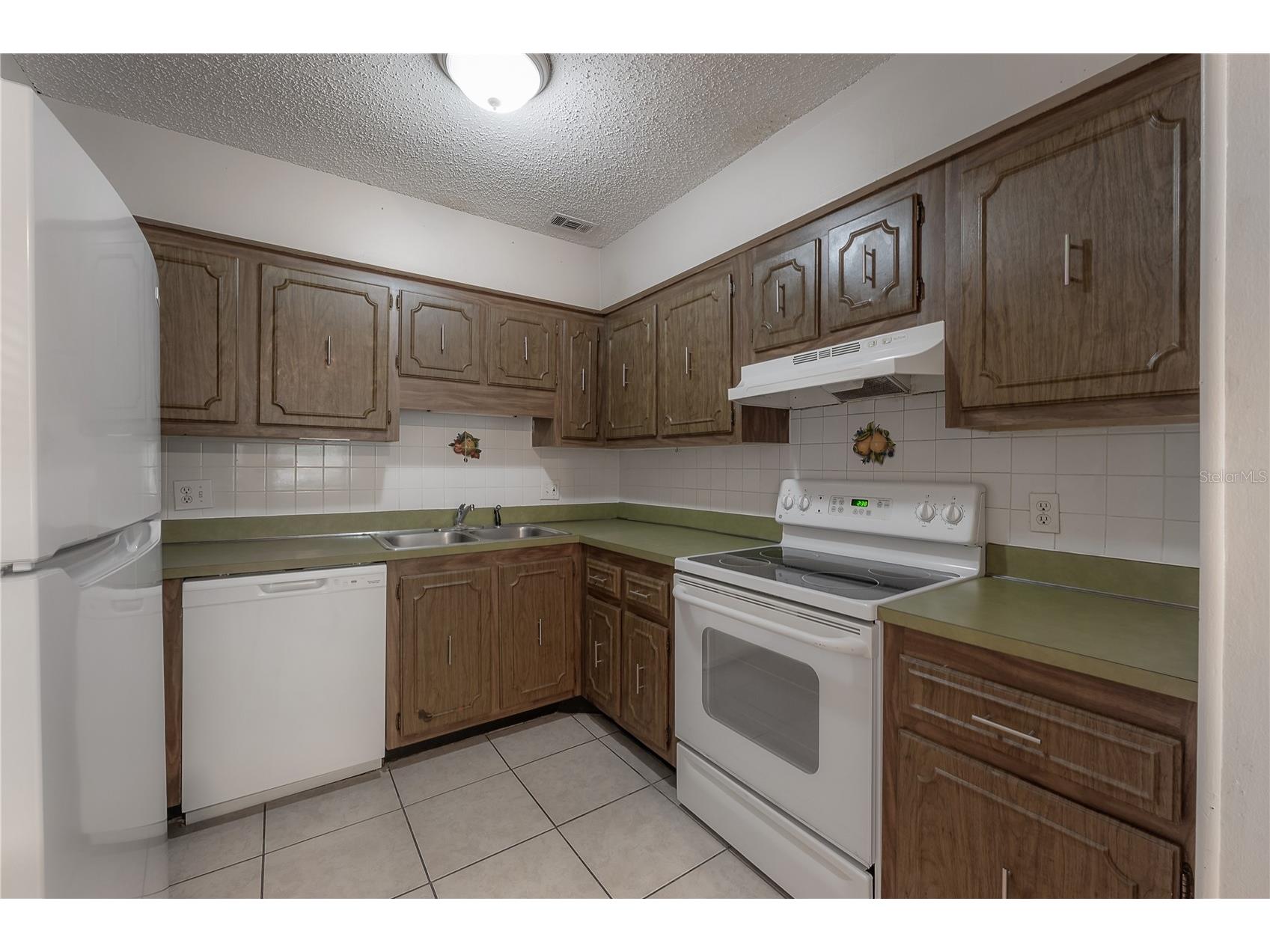 4016 Cortez Drive #D Tampa FL 33614 TB8493499 image7