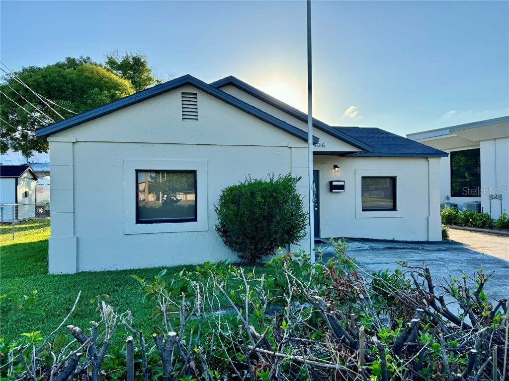 4016 Edgewater Drive Orlando FL 32804 O6207311 image1