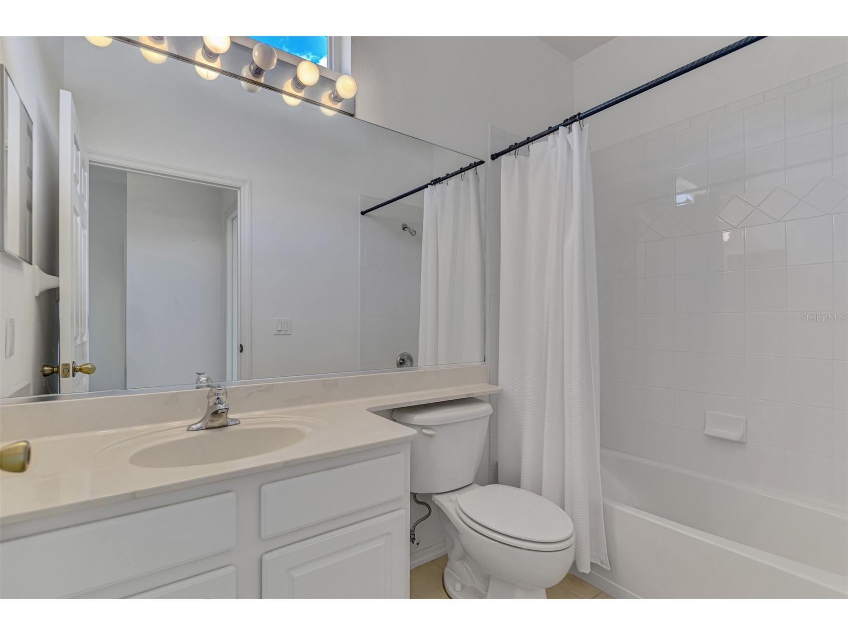 4016 Landor Court Venice FL 34293 A4691263 image38