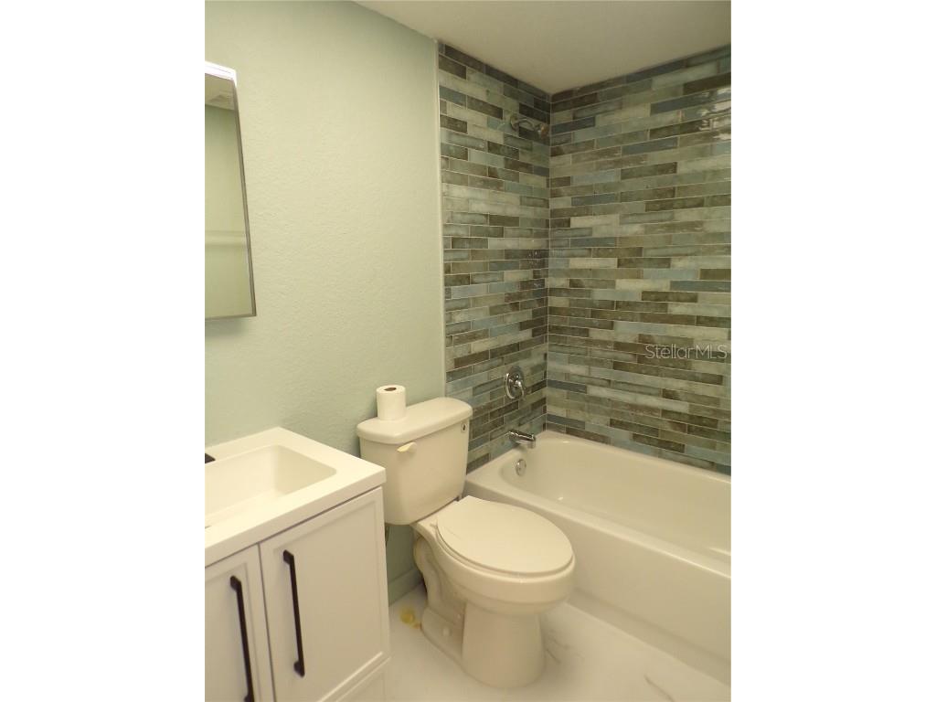 4016 Oakview Drive #J9 Port Charlotte FL 33980 C7502409 image16