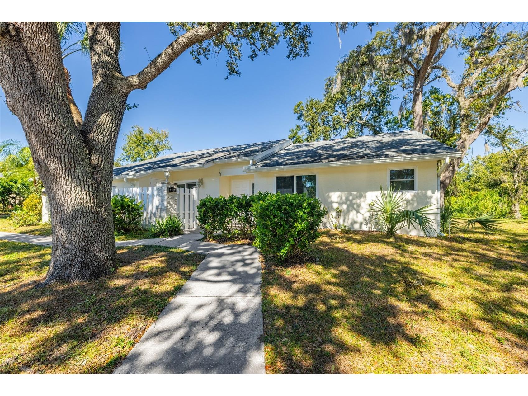 4016 Poinciana Court Palm Harbor FL 34684 TB8432240 image1