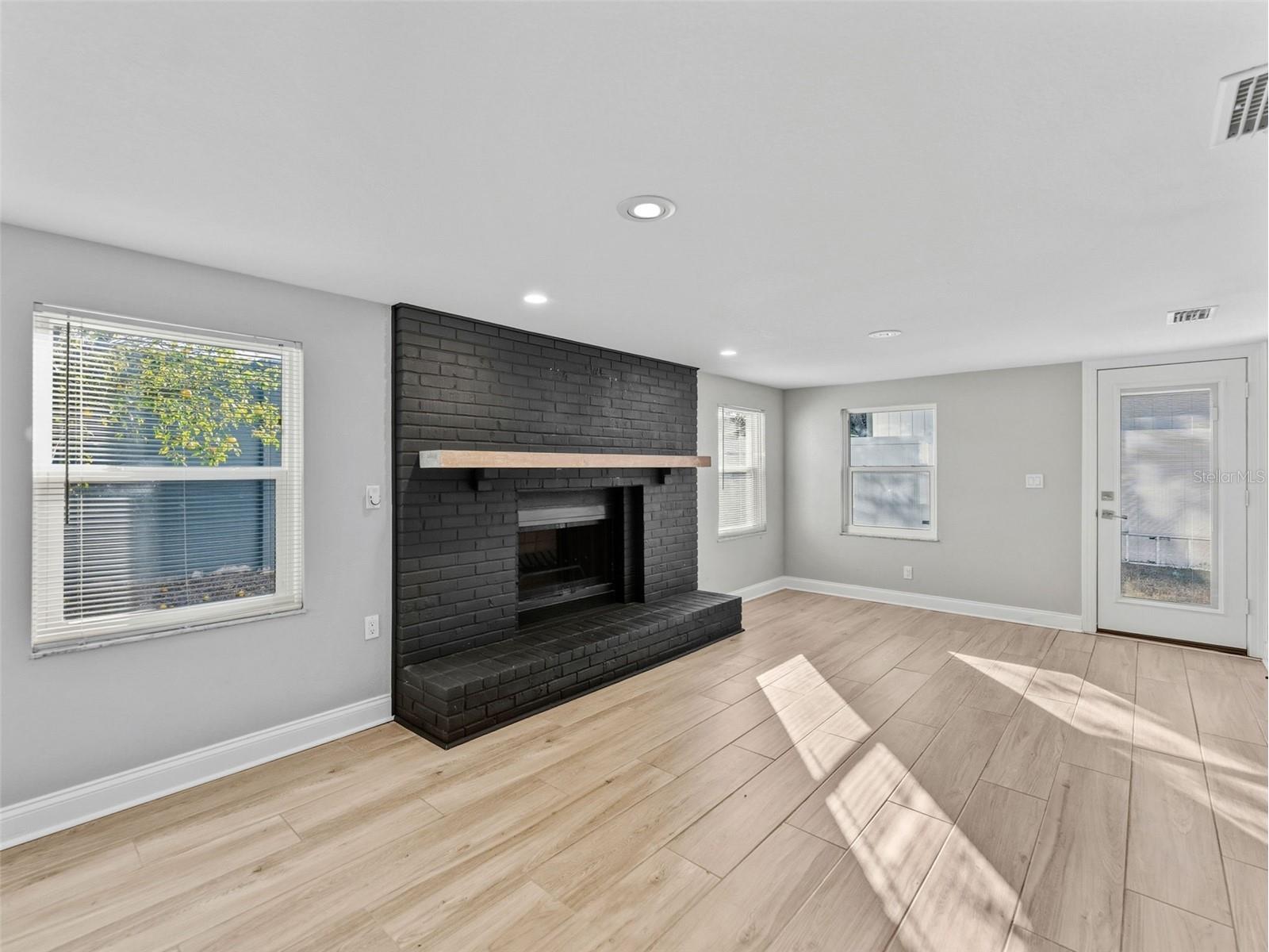 4016 W Nassau Street Tampa FL 33607 TB8475462 image12