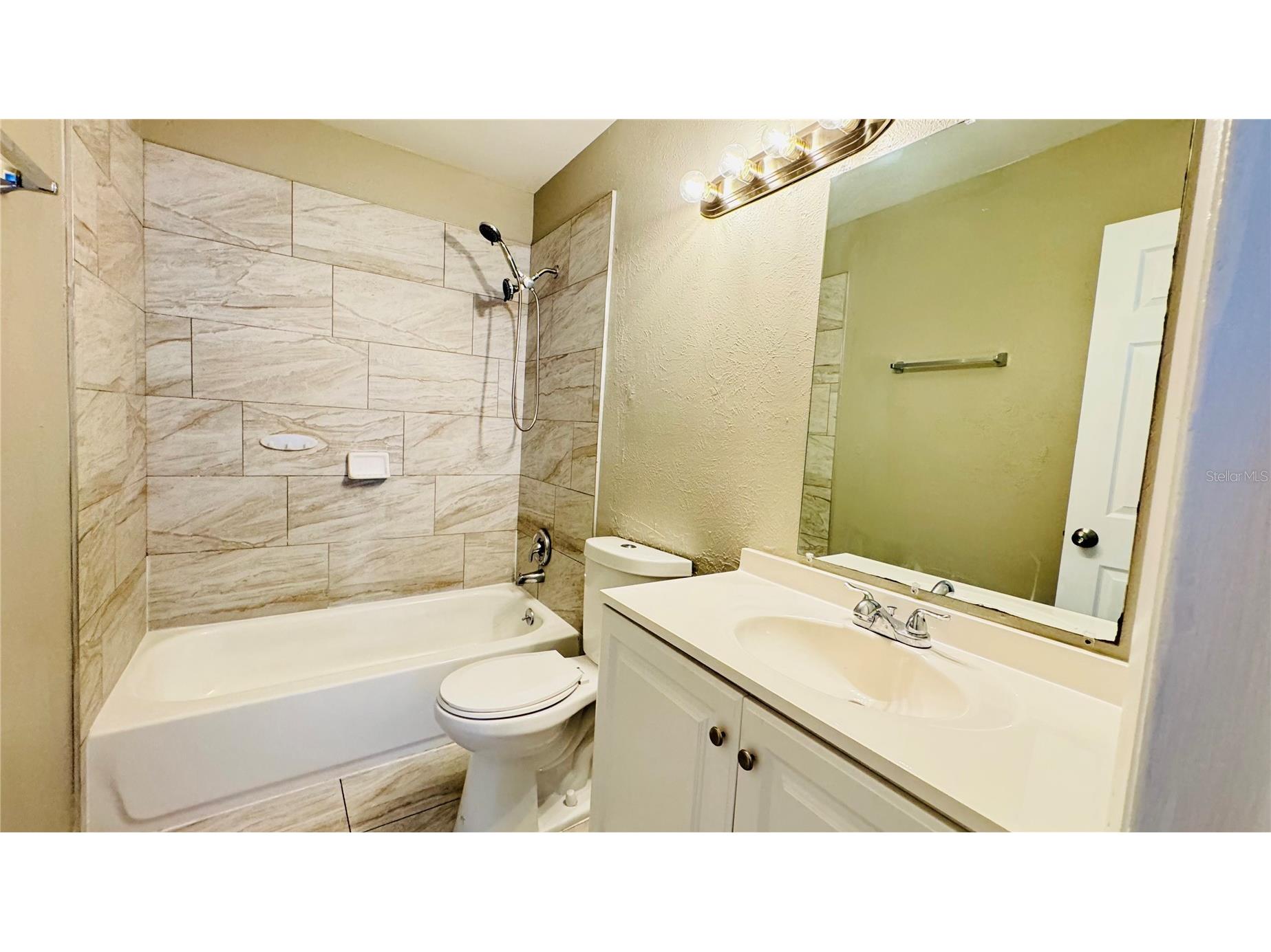 4016 Woodfern Drive #B8 Orlando FL 32839 TB8514275 image16