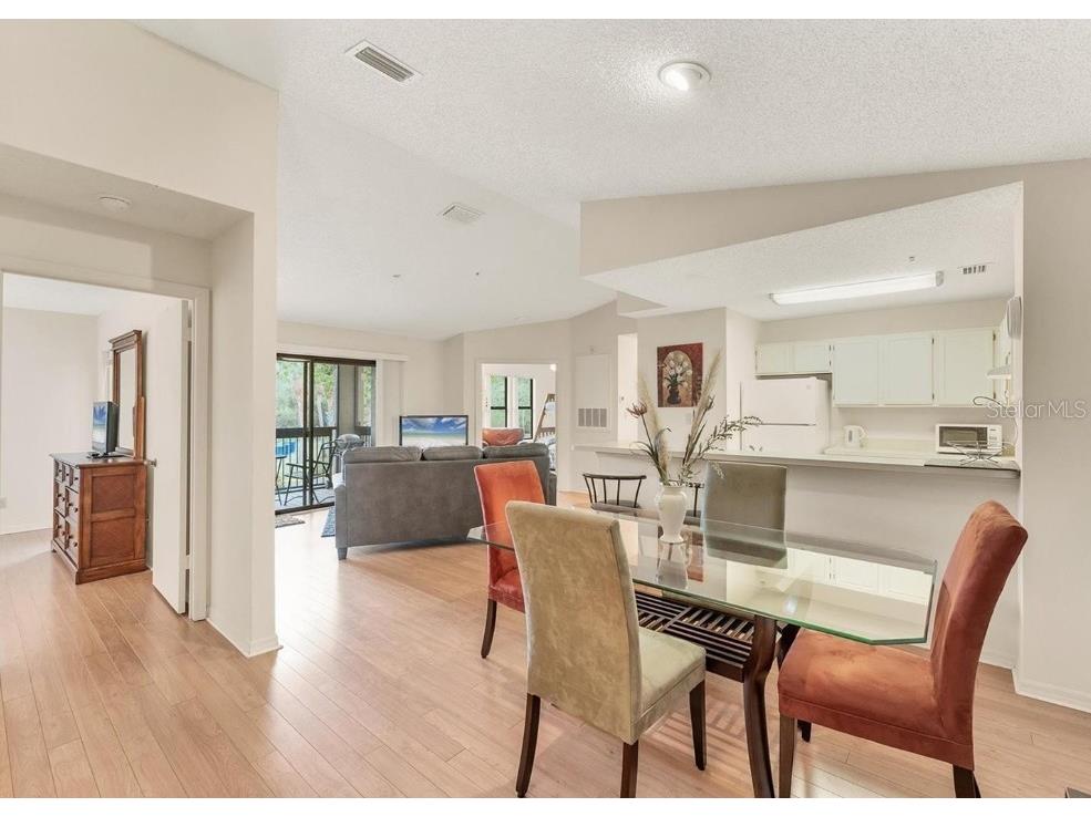 4017 Crockers Lake Boulevard #21 Sarasota FL 34238 A4678309 image2