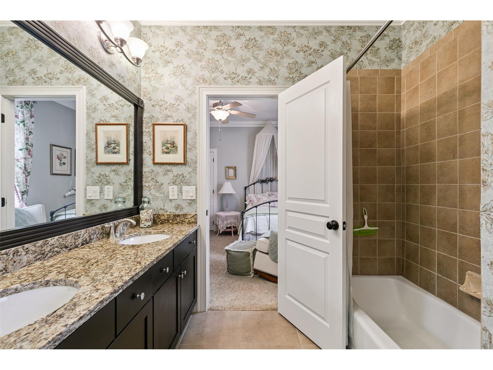 4017 Isle Vista Avenue Orlando FL 32812 O6423755 image32