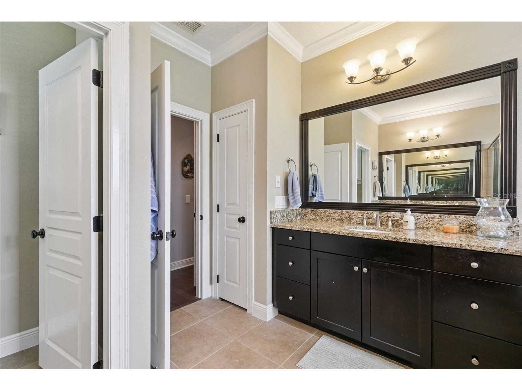 4017 Isle Vista Avenue Orlando FL 32812 O6423755 image33