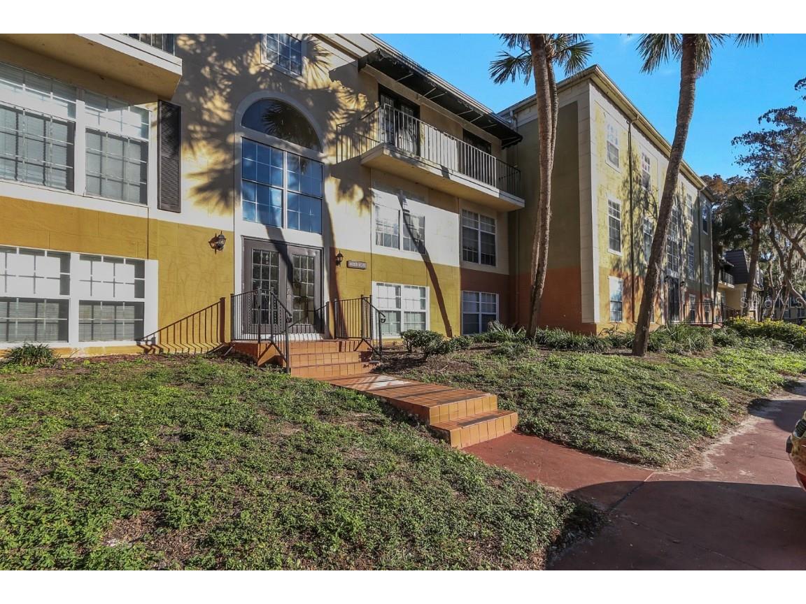 4017 Versailles Drive #4017F Orlando FL 32808 O6274262 image1