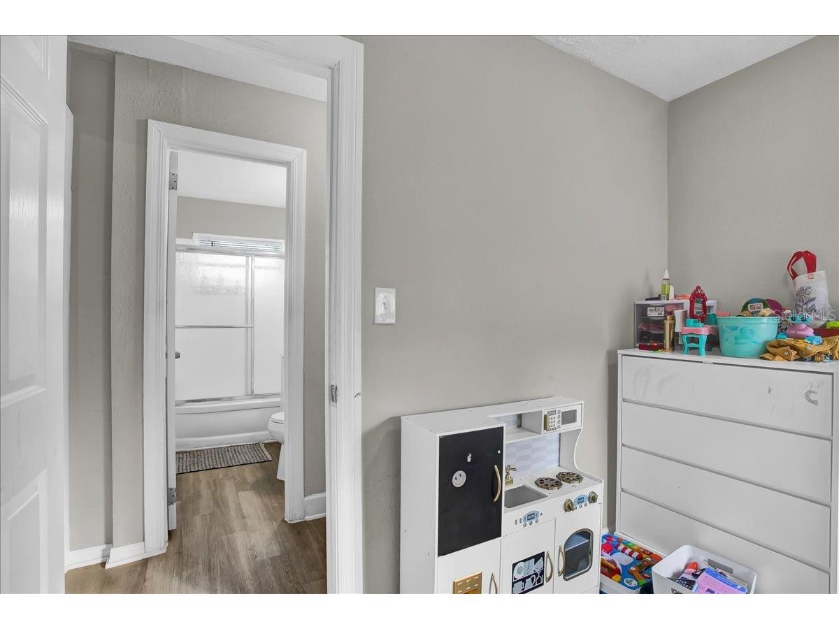 4017 Watson Road Tampa FL 33610 S5141427 image31