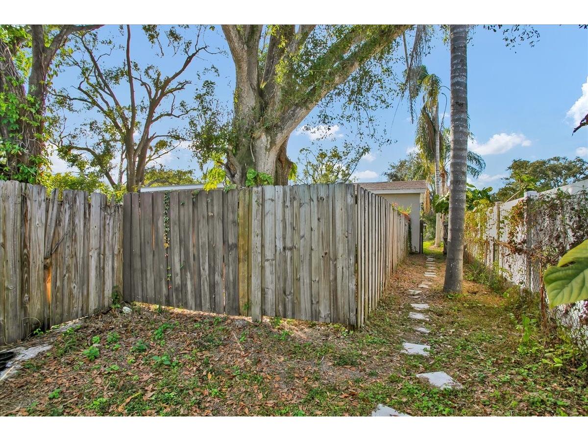 4017 Watson Road Tampa FL 33610 S5141427 image8