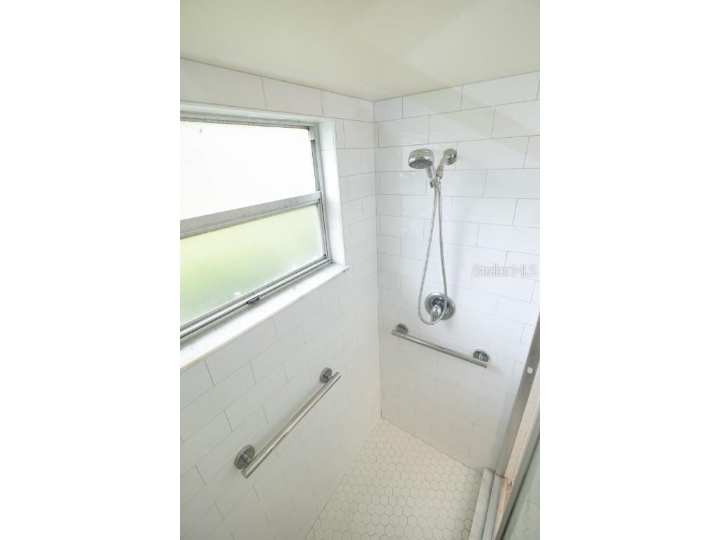 4018 Oakhurst Drive #3181 Sarasota FL 34233 A4642487 image33