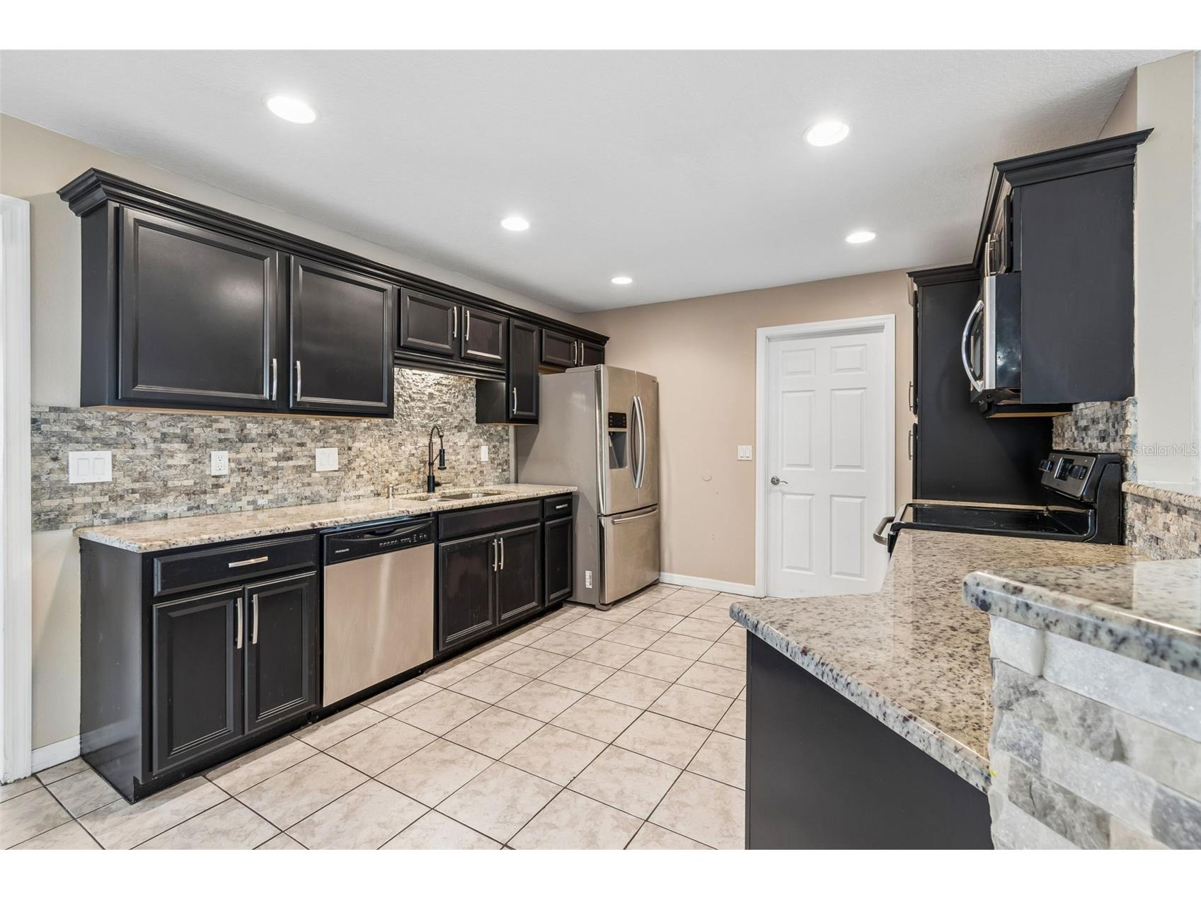 4018 Prado Drive Sarasota FL 34235 A4688500 image18
