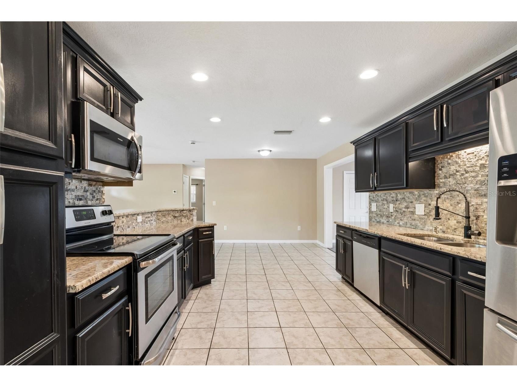 4018 Prado Drive Sarasota FL 34235 A4688500 image24