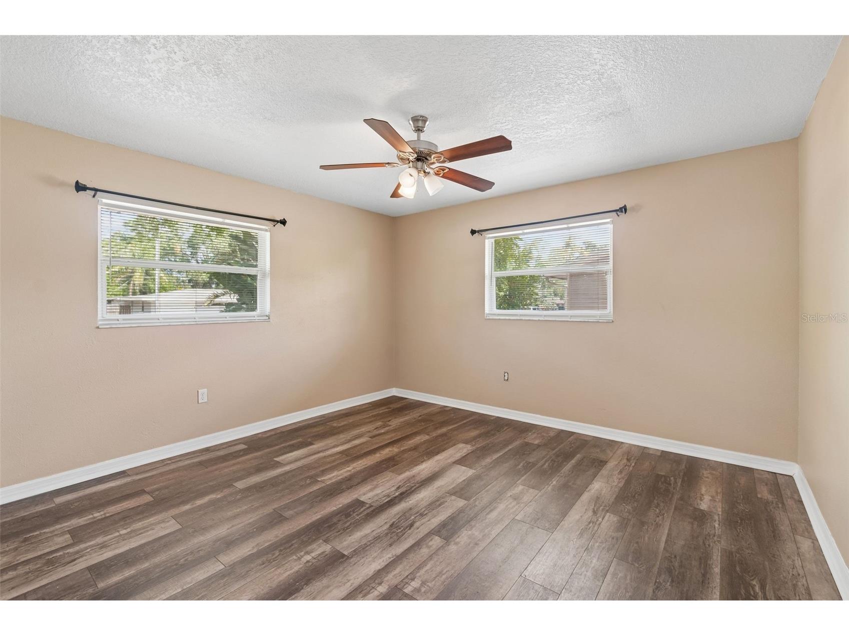 4018 Prado Drive Sarasota FL 34235 A4688500 image41