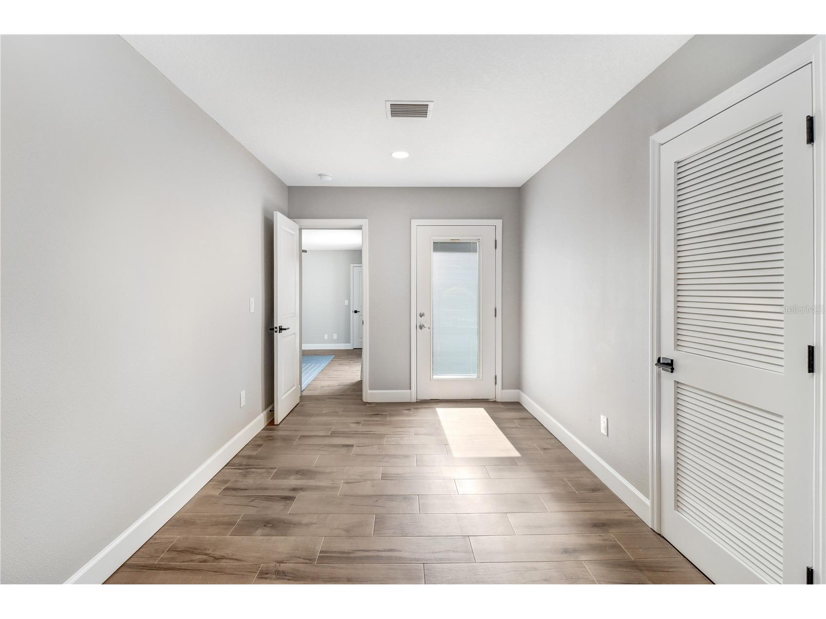 4018 S West Shore Boulevard Tampa FL 33611 TB8460286 image16