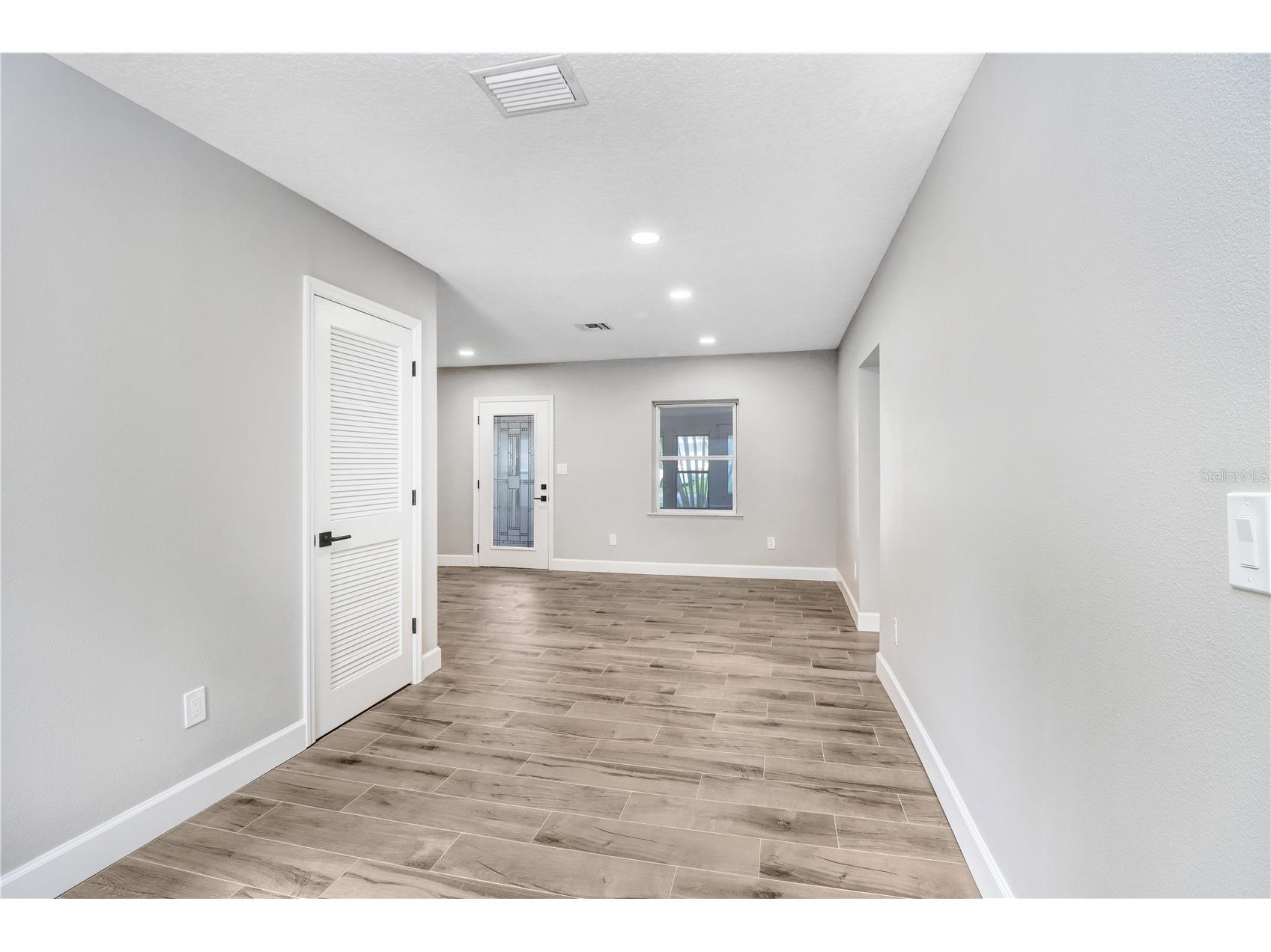 4018 S West Shore Boulevard Tampa FL 33611 TB8460286 image7