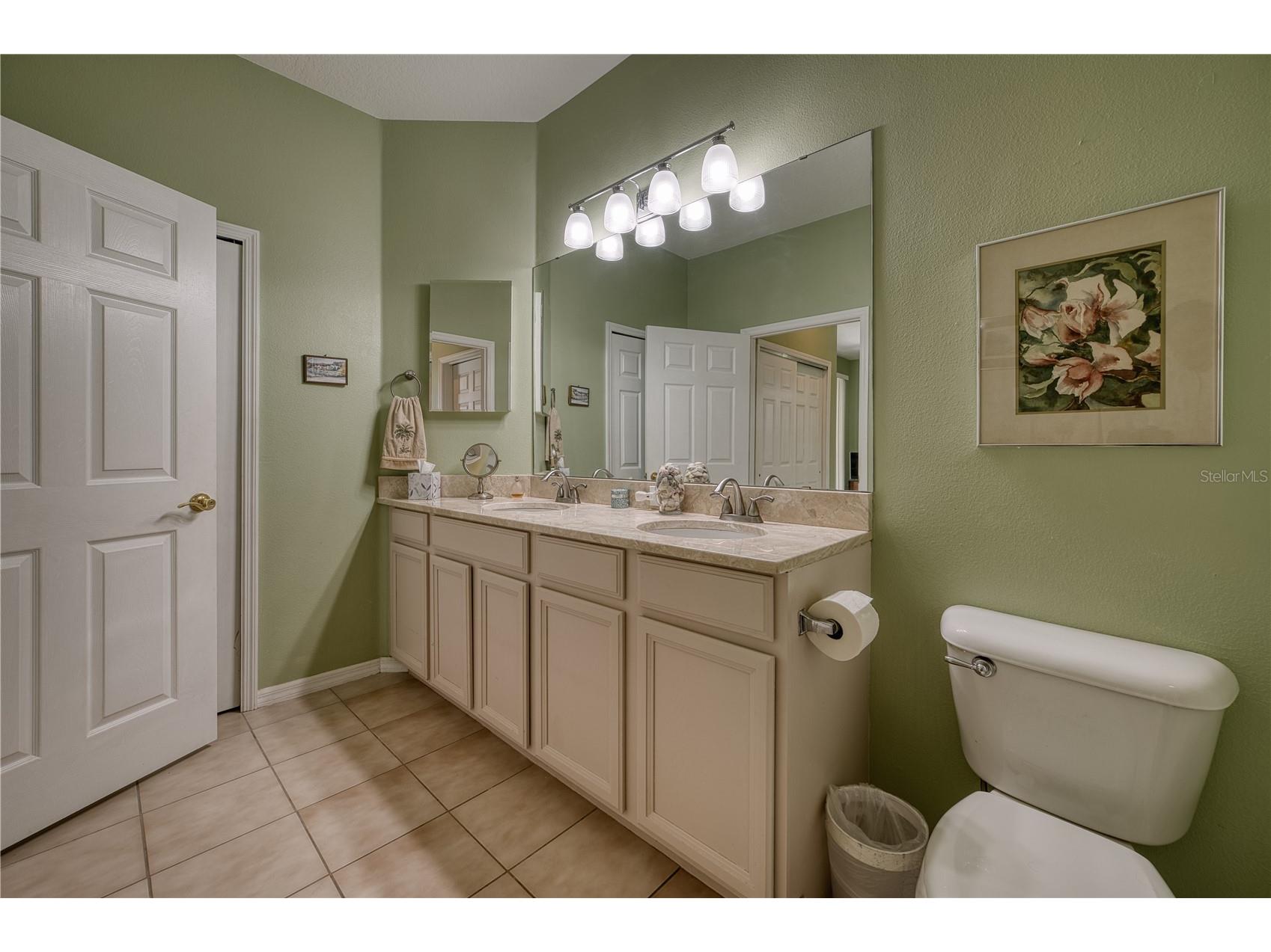 4019 Cascade Falls Drive Sarasota FL 34243 A4698780 image13