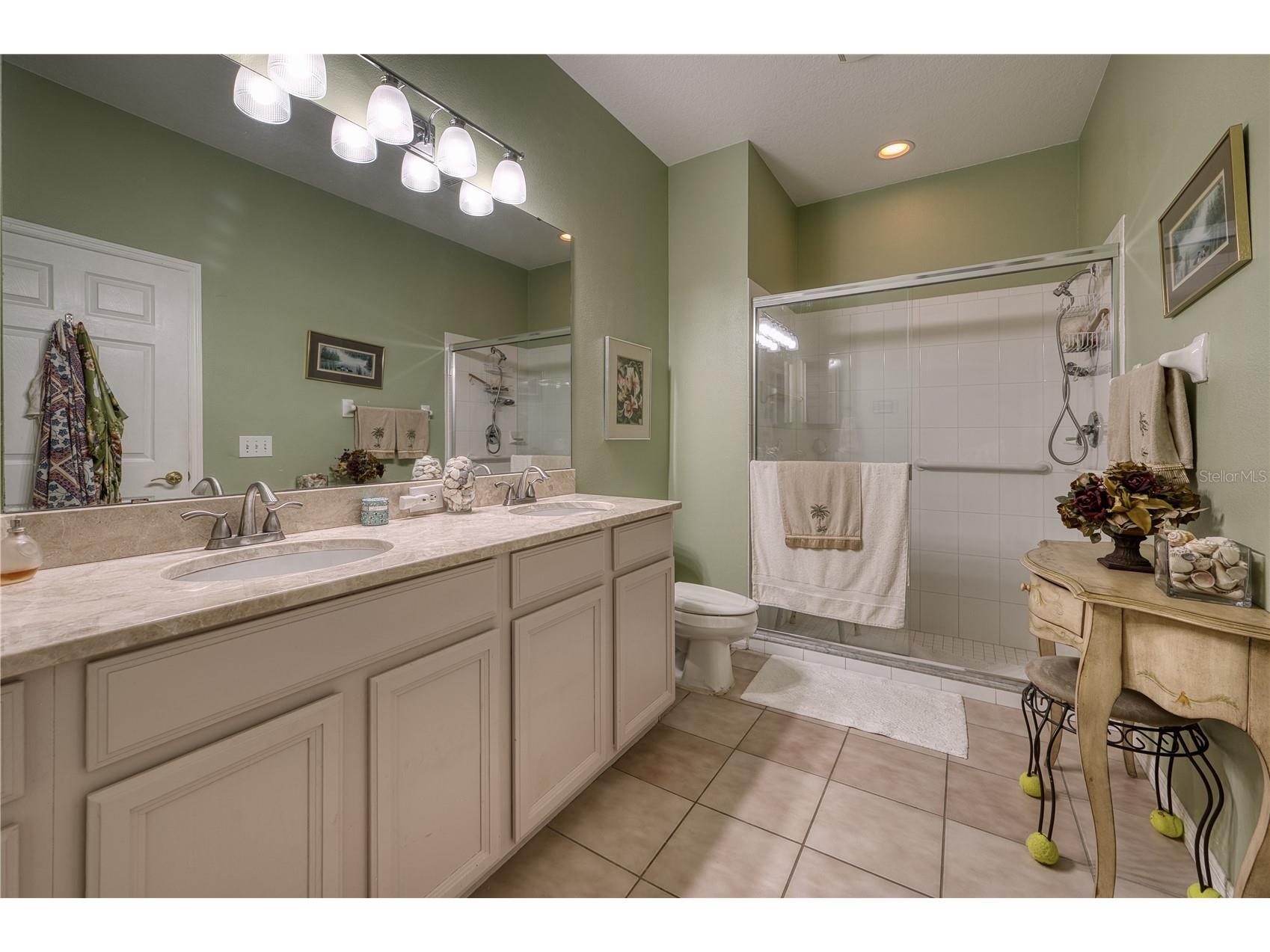 4019 Cascade Falls Drive Sarasota FL 34243 A4698780 image14