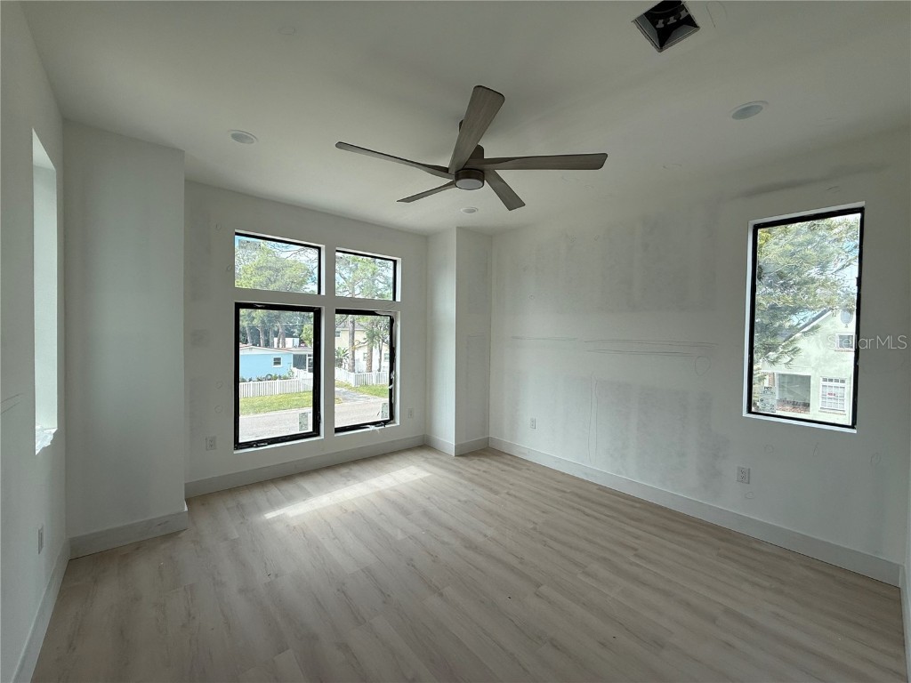 4019 Harrisburg Street NE Saint Petersburg FL 33703 TB8434639 image7