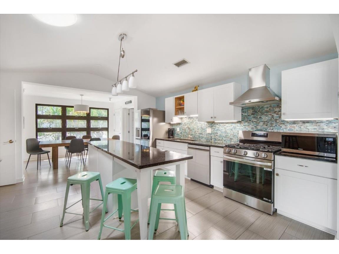 402 71st Street Holmes Beach FL 34217 A4645179 image14