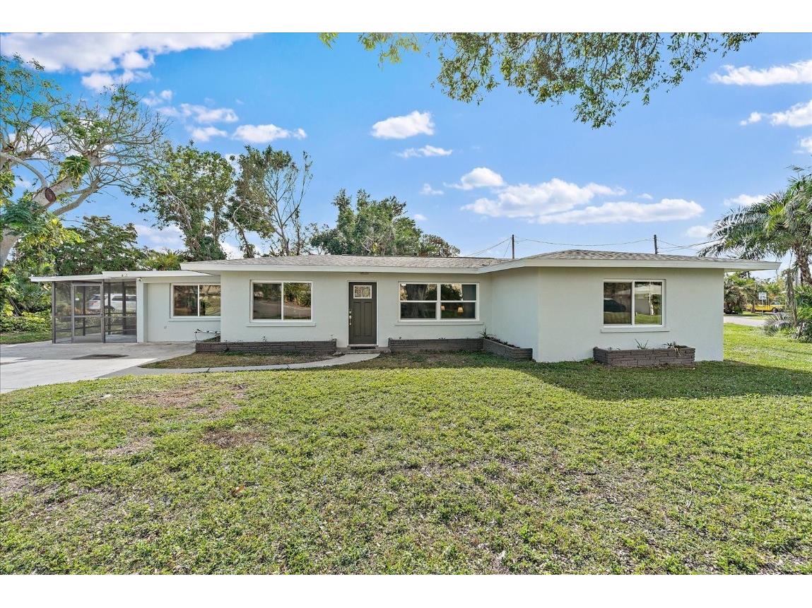 402 Bay Point Avenue Nokomis FL 34275 N6128625 image1