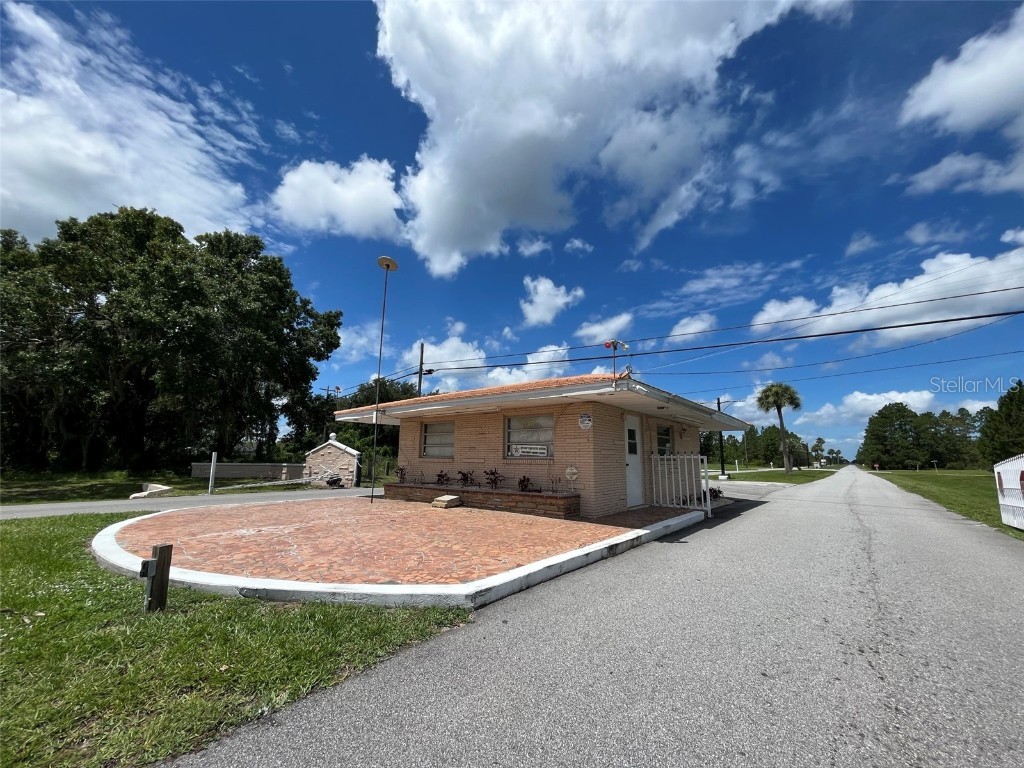 402 Belmonte Drive Indian Lake Estates FL 33855 - LAKE WALK IN WATER P4933245 image23