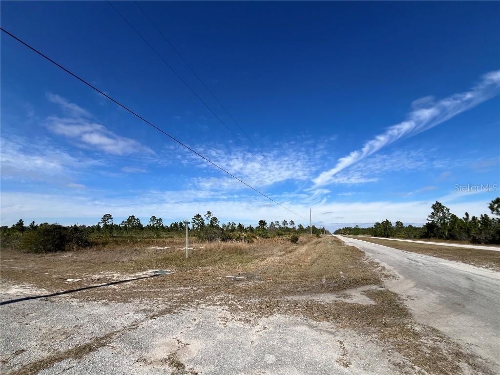 402 Belmonte Drive Indian Lake Estates FL 33855 - LAKE WALK IN WATER P4933245 image3