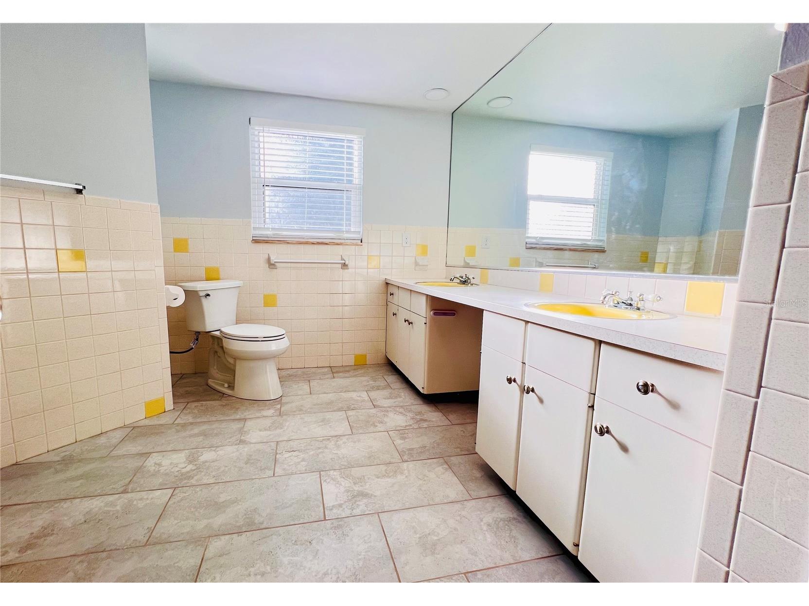 402 Belvidere Road Englewood FL 34223 D6145609 image17