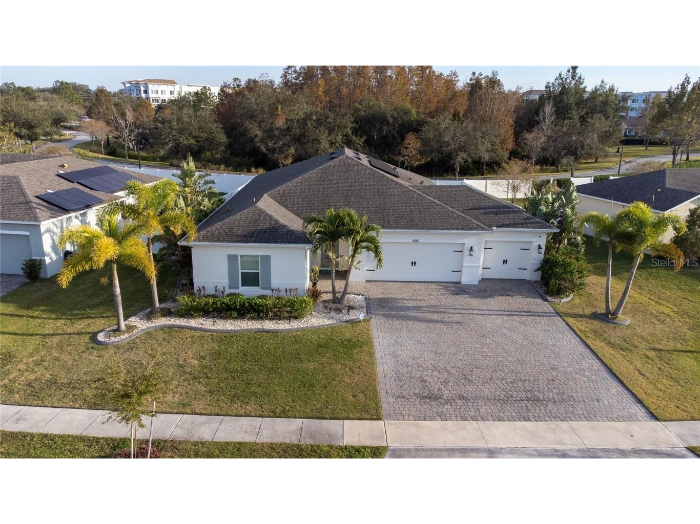 402 Blue Lake Circle Kissimmee FL 34758 O6262566 image1