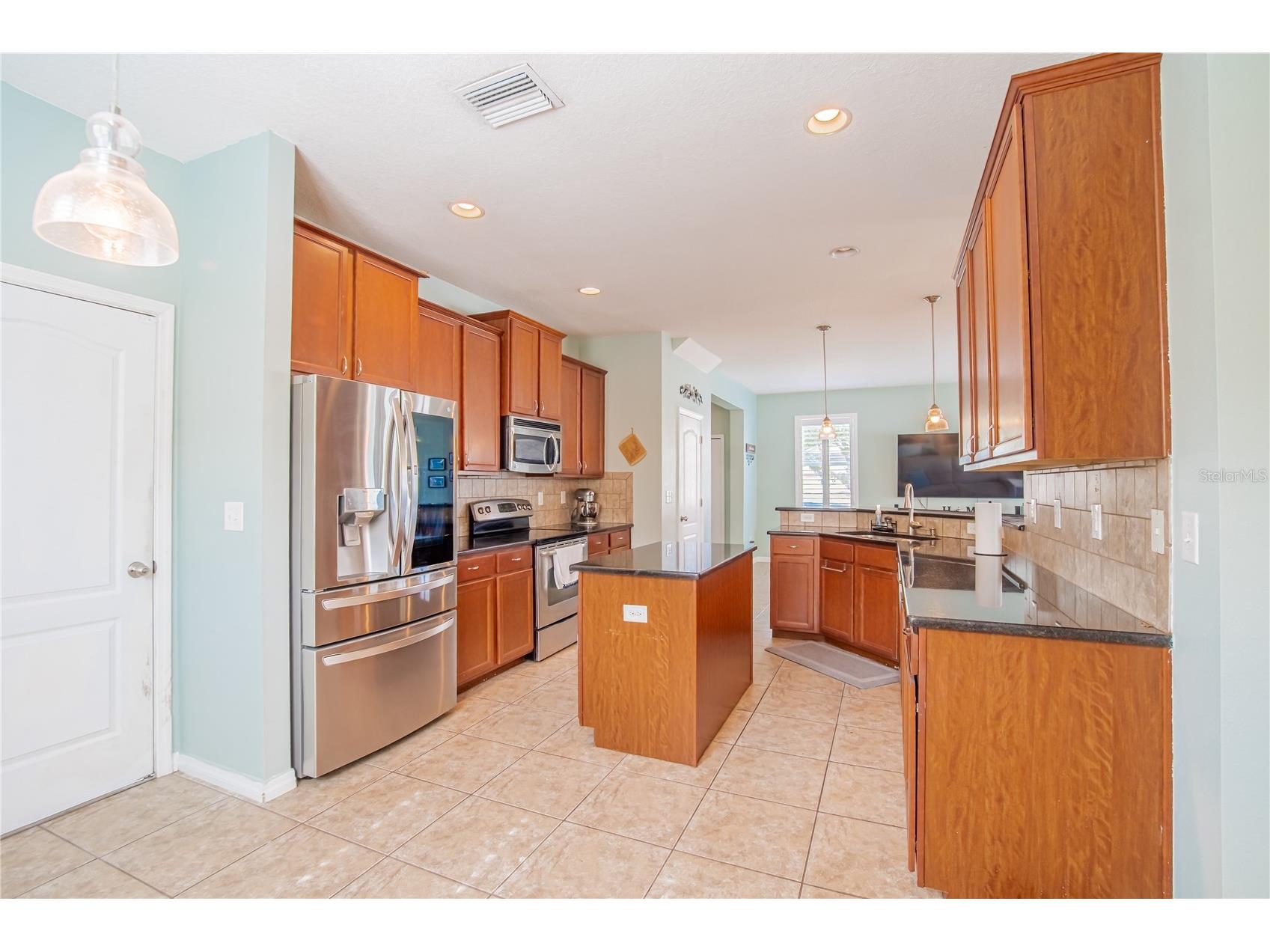 402 Britton Shores Court Ruskin FL 33570 TB8513937 image23