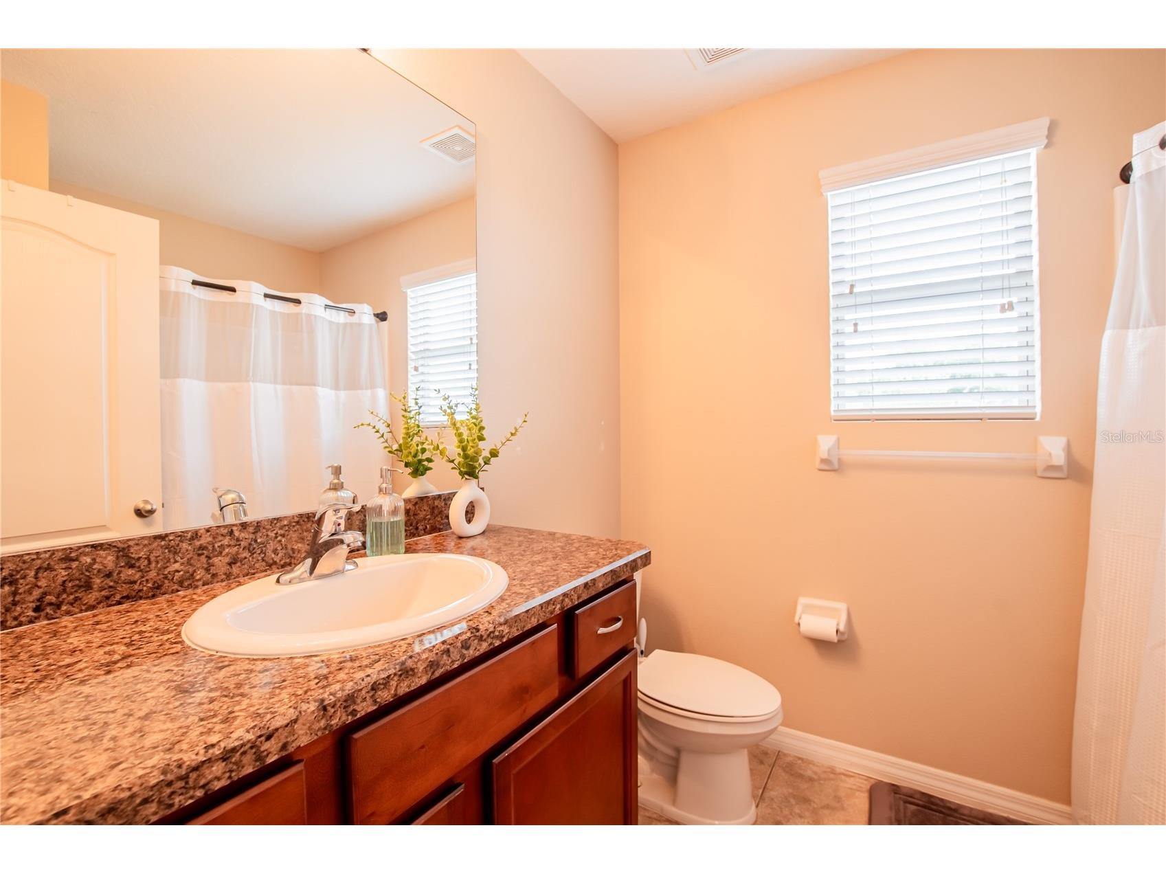 402 Britton Shores Court Ruskin FL 33570 TB8513937 image33