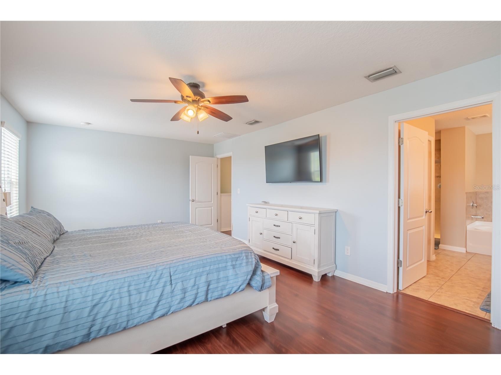 402 Britton Shores Court Ruskin FL 33570 TB8513937 image39